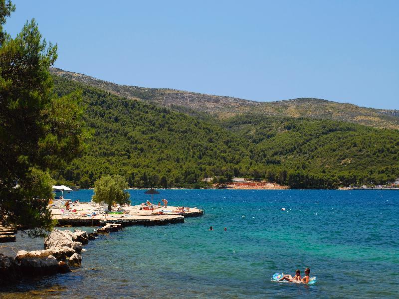 Trim Sunny Apartments By Valamar Stari Grad  Bagian luar foto