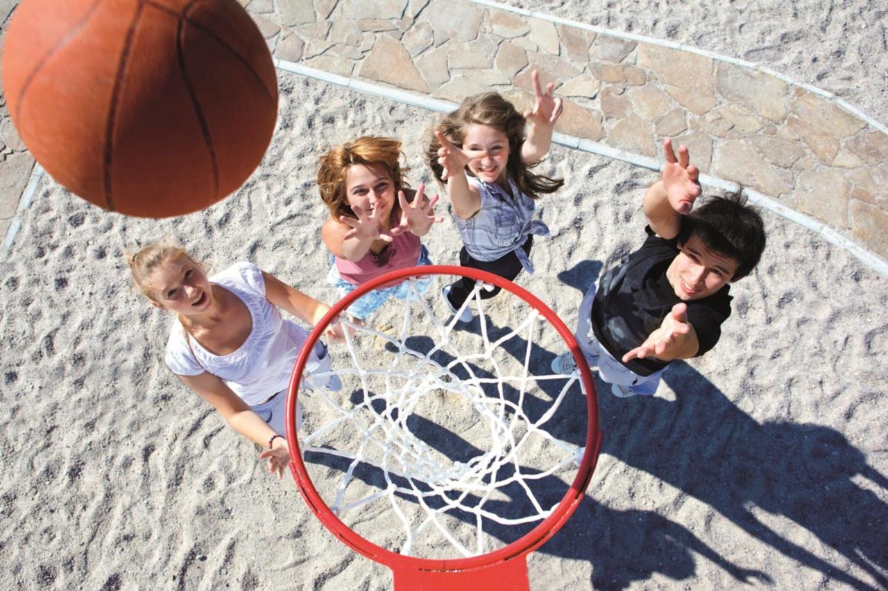 Trim Sunny Apartments By Valamar Stari Grad  Bagian luar foto